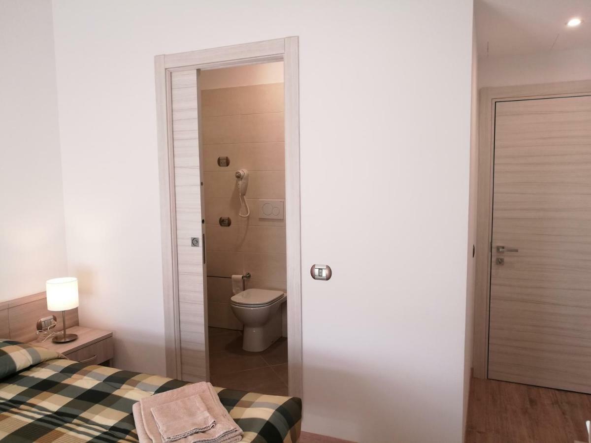 House Degli Angeli Rooms Assis Exterior foto